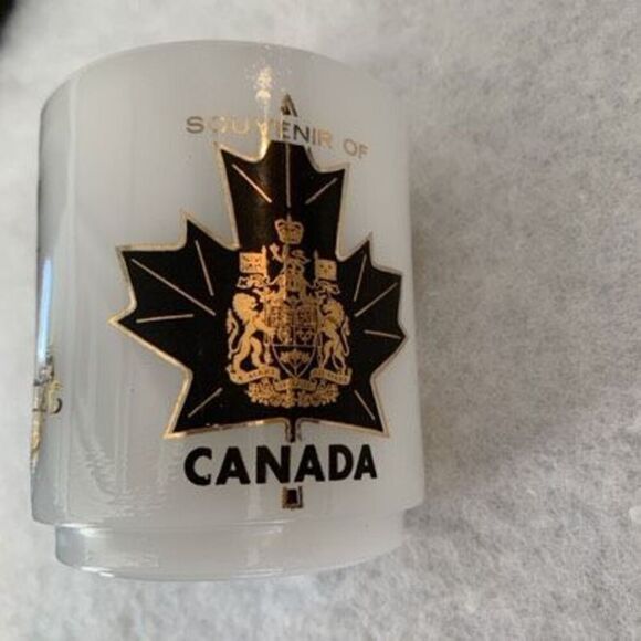 Canada Milk Glass Souvenir Mug - Picture 1 of 5